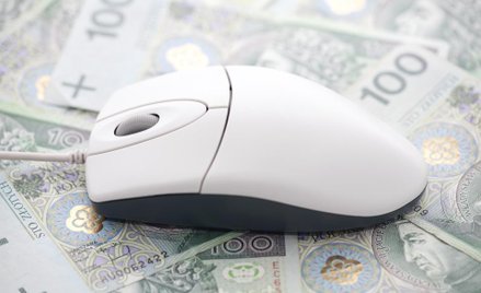 Faktury opłacone z konta małżonka - czy można zaliczyć do kosztów podatkowych