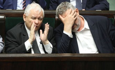 Jan Krzysztof Ardanowski (z prawej) to tylko jeden z tych w PiS, którzy już nie mogą patrzeć na wsze