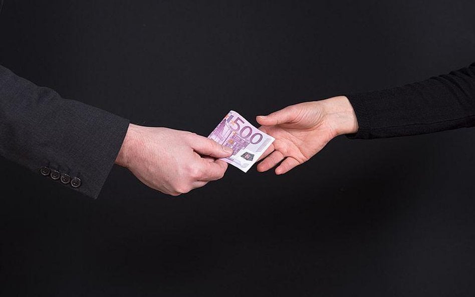 Wypłata odprawy pośmiertnej spadkobiercom bez dodatkowych warunków