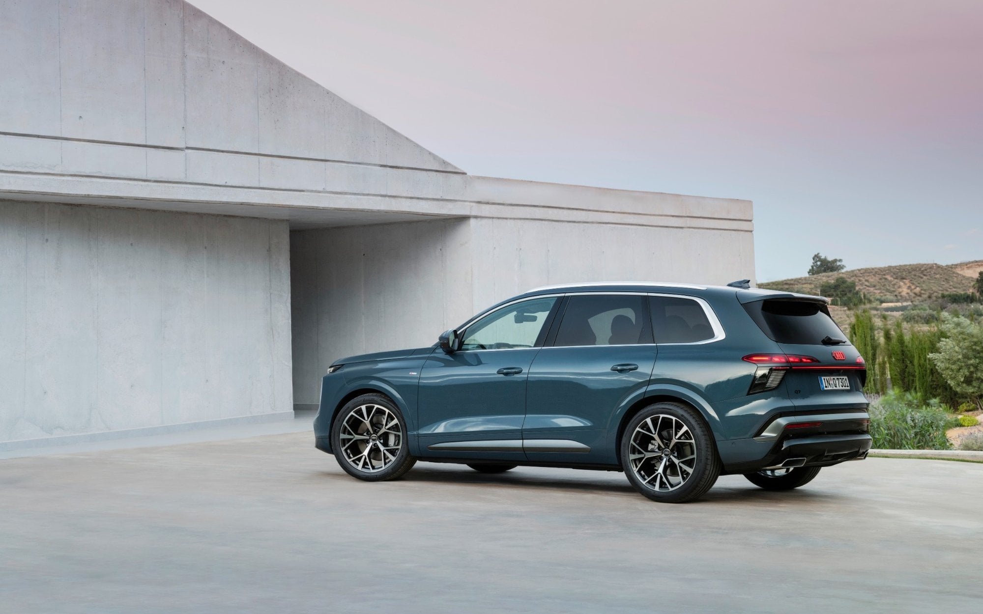 Nowe Audi Q7 z jednym silnikiem w ofercie. Jedynym słusznym