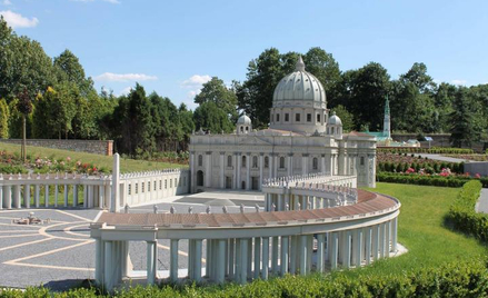 Miniatura Bazyliki św Piotra w Watykanie tworzona była przez niemal rok.