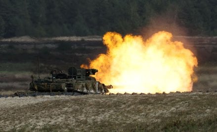 Czołg M1A1 Abrams na poligonie w Nowej Dębie