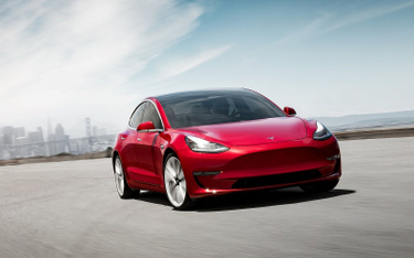 Tesla Model 3 okazał się najbardziej awaryjnym samochodem w grupie wiekowej 2-3 lata