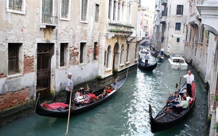 Wenecjanie mają dość tłumów turystów
