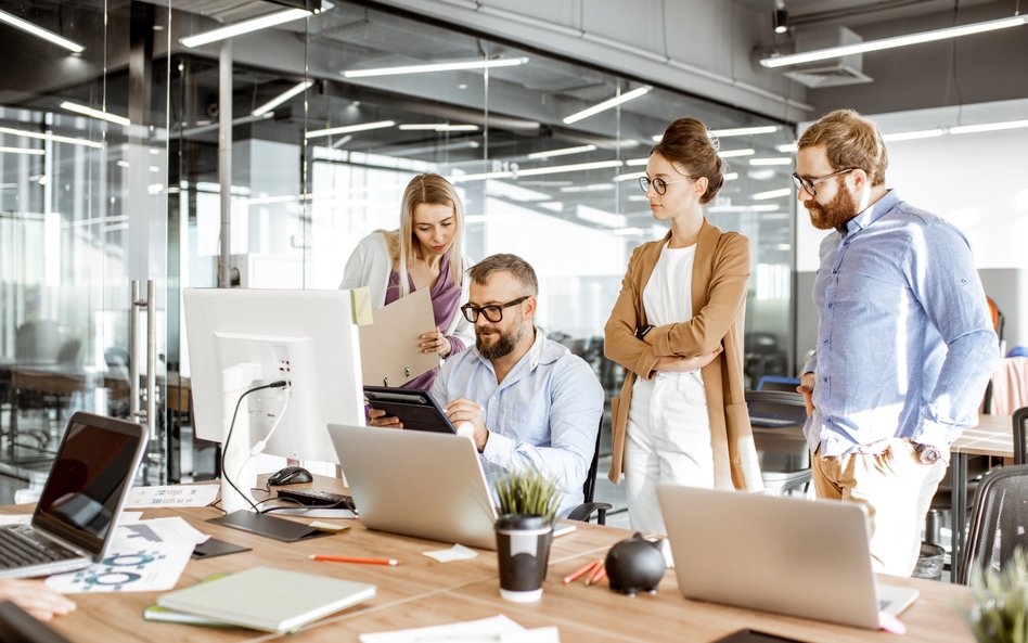 Zdaniem ekspertów kluczowe z punktu widzenia motywacji i pięcia się po szczeblach kariery jest posia