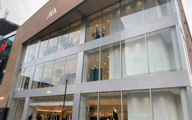 Największy na świecie sklep Zary w Rotterdamie zajmuje 5 pięter.