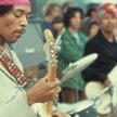 Płonąca gitara Hendriksa