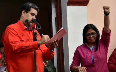 Rosja broni Maduro. "Nie można usuwać wybranego prezydenta"