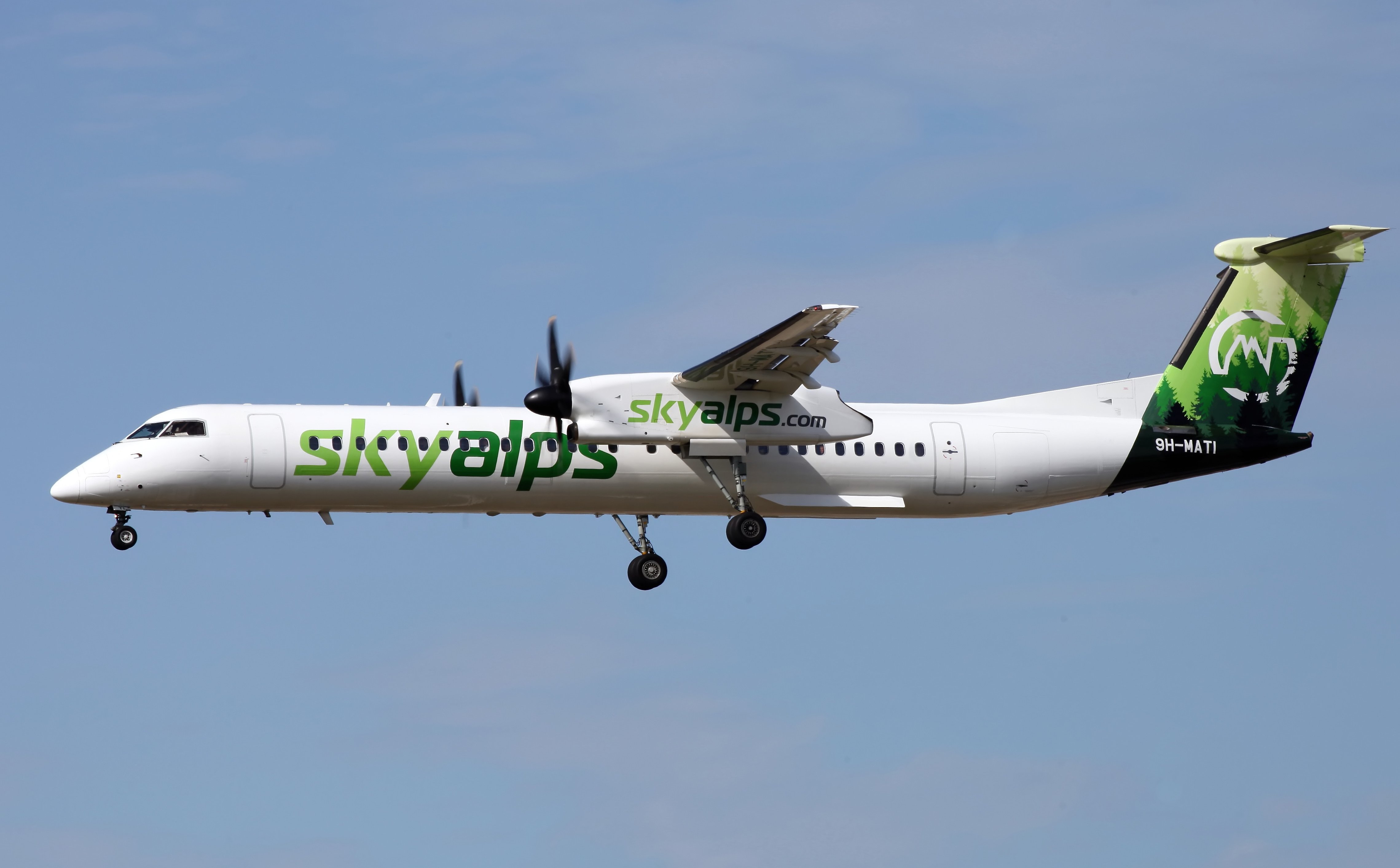 SkyAlps is entering Chopin Airport. fresh  connection to Bolzano