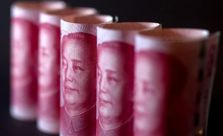 Chiny osłabiają juana