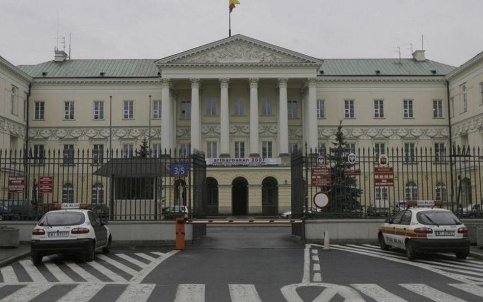 Korupcja w ratuszu: Z obawy o życie zezna za granicą