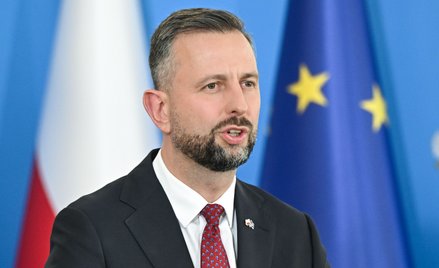 Minister obrony narodowej Władysław Kosiniak-Kamysz podczas konferencji prasowej po posiedzeniu Rady