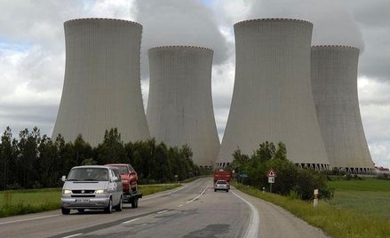 Wierze chłodnicze elektrowni CEZ-u w czeskim Temelinie