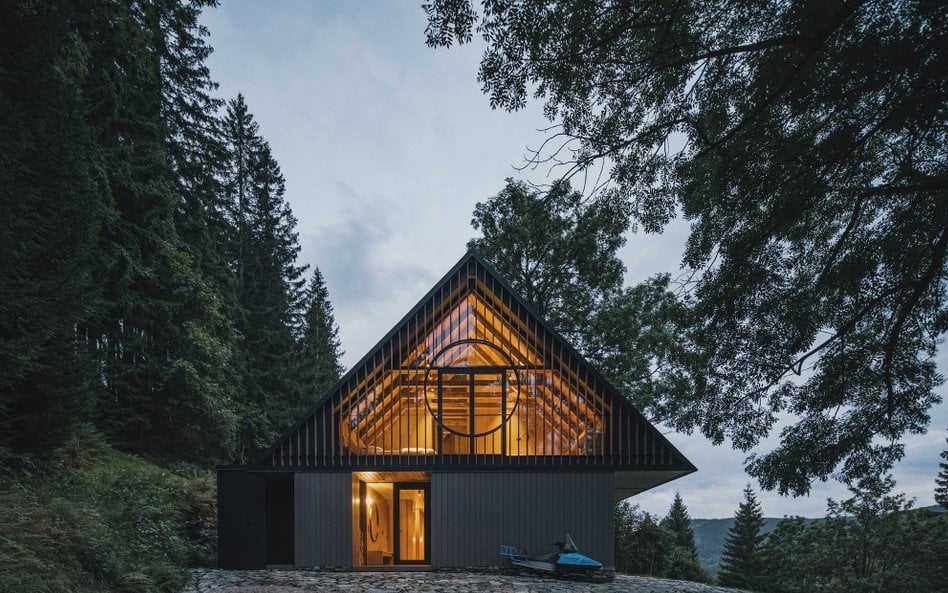 Dom powstał w miejscowości Strážné w czeskich Karkonoszach.