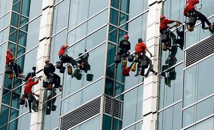 Polacy najczęściej zmieniają pracę, dlatego że chcą lepiej zarabiać. Większe pieniądze można otrzyma