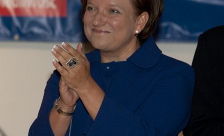 Fałszywe oświadczenie o rezygnacji Beaty Kempy - opinie i komentarze