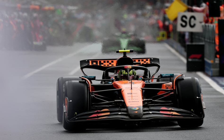 Lando Norris za kierownicą bolidu McLaren