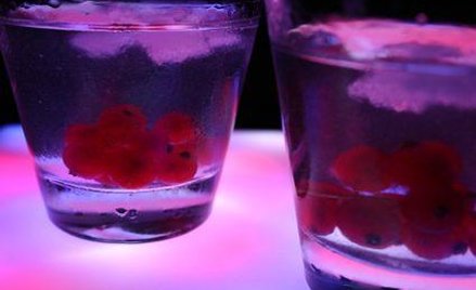 Zakaz podawania alkoholu dotyczy tylko miejsc o szczególnym charakterze