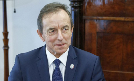 Michał Szułdrzyński: A nuż się coś do marszałka przyklei