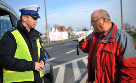 Pijany kierowca zapłaci NFZ za karetkę, operację, leczenie i rehabilitację
