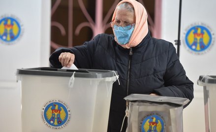 Mołdawia: Wyborcy zdecydują, czy z UE, czy z Rosją