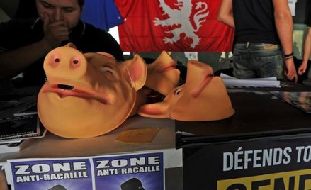 Konwencja antyislamskiego ugrupowania Bloc Identitaire, które działa we Francji od prawie 13 lat. Pl