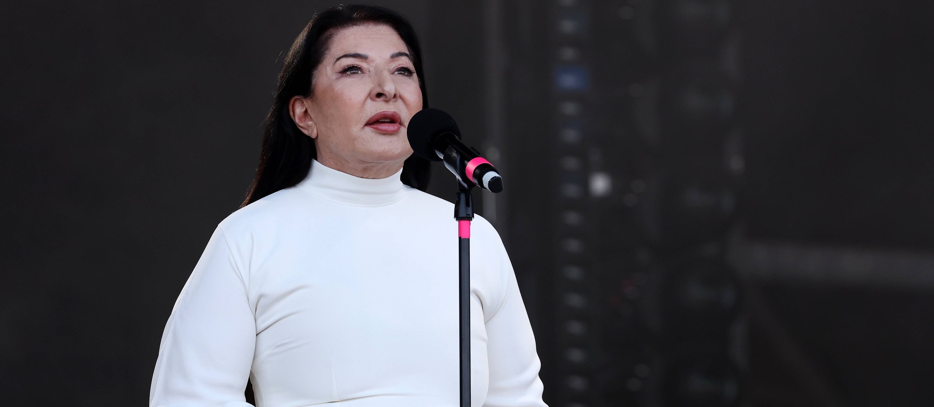 Marina Abramović pierwszą kobietą, która zorganizuje wystawę w wyjątkowym miejscu