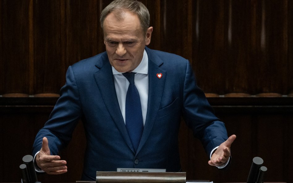 Tusk: podwyżki płac i stabilność finansów państwa