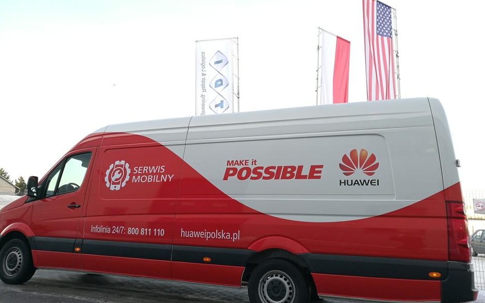 Mobilny serwis smartfonów Huawei wyjechał na ulice