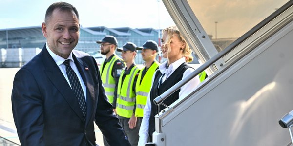 Nawrocki podpisał ustawy. Ceny paliw na stacjach spadną o ponad złotówkę