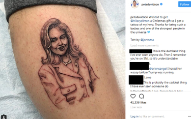Komik z tatuażem Hillary Clinton. "Jest moją bohaterką"