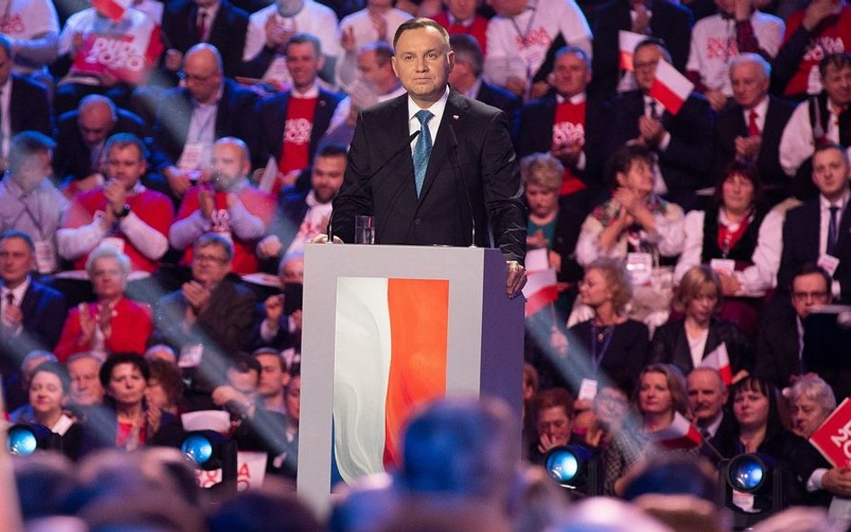 Andrzej Duda, zostając sam na placu boju, wyjdzie na uzurpatora i osobę nieprzyzwoitą