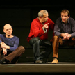 Teatr Montownia. Próba przedstawienia "Kamienie w kieszeniach" Nz (od lewej) Maciej Wierzbicki, reży