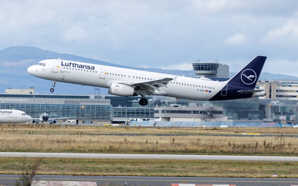 Lufthansa nabyła 44,9 proc. udziałów portugalskiego przewoźnika lotniczego TAP