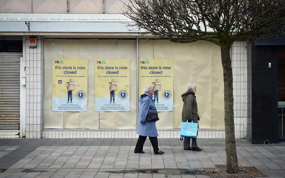 Wielka Brytania: Starsi na ratunek