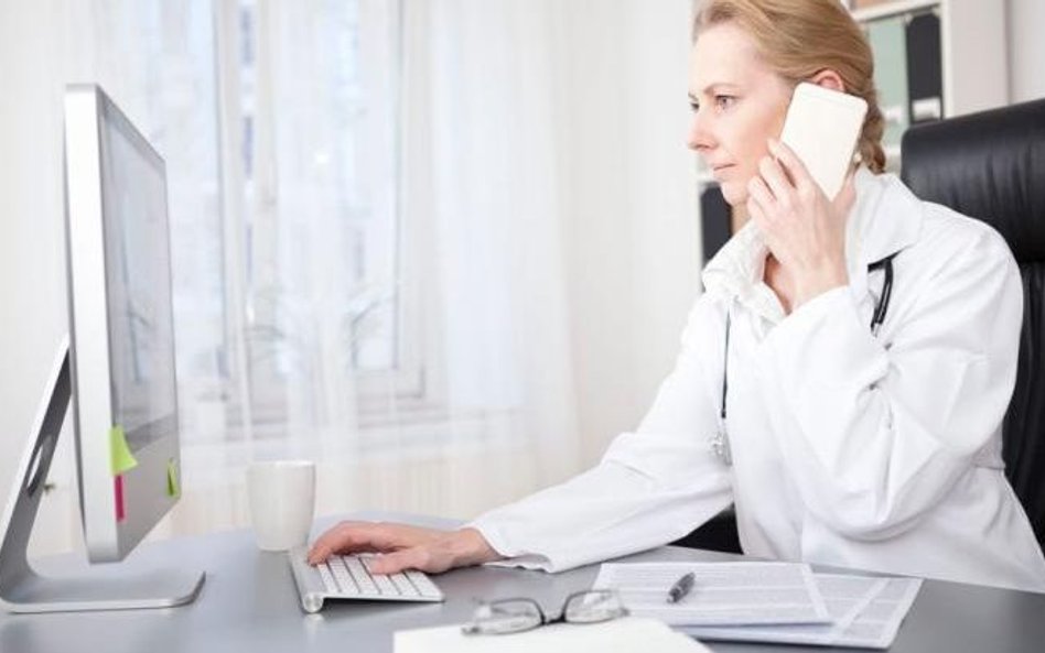 Szybki kontakt z lekarzem przez smartfona