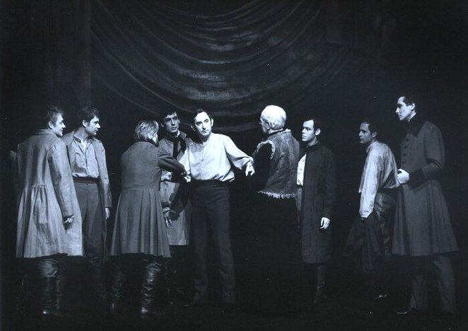 „Dziady” Adama Mickiewicza w reżyserii Kazimierza Dejmka w Teatrze Narodowym ze wspaniałymi rolami J