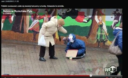 Manekina, któremu przechodnie dawali pieniądze, zdemaskowała inna żebrząca