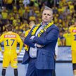 Bertus Servaas w 2016 r. świętował z kieleckimi piłkarzami ręcznymi zwycięstwo w Lidze Mistrzów, jeg