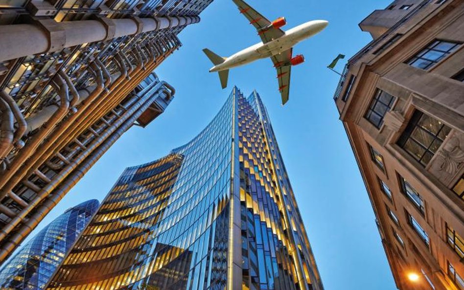 Londyńskie kosze na śmieci informują zakład oczyszczania miasta o tym, kiedy są napełnione.