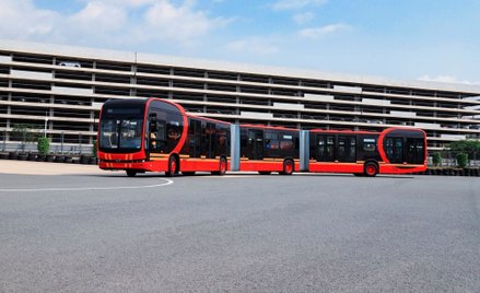 Najdłuższy autobus elektryczny na świecie. Pomieści 250 pasażerów
