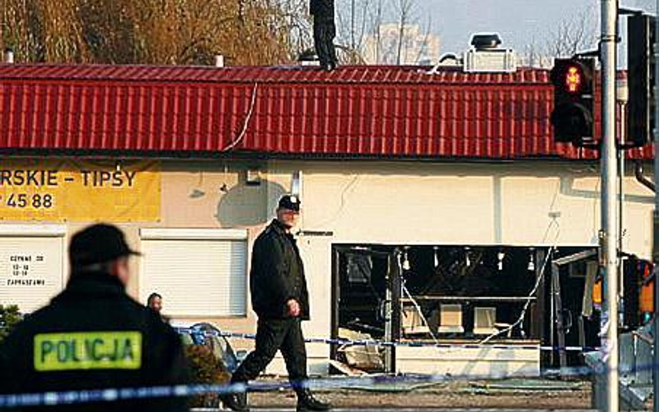 Bomba zniszczyła pub na Gocławiu