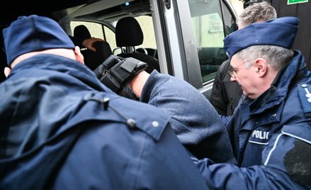 Piotr K. wyprowadzany z siedziby Prokuratury Okręgowej w Słupsku