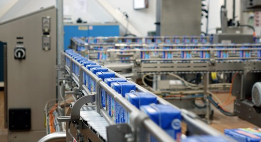 60 proc. opakowań wprowadza na rynek sektor rolno- -spożywczy. Dla niego planowane rozwiązania mają 