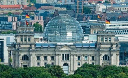 Większość Niemców na wschodzie kraju niezadowolona z demokracji