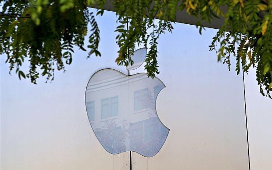Akcje Apple tanieją pomimo zaskakująco dobrych wyników