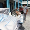 Szkoła w Strefie Gazy, gdzie UNRWA rozdaje żywność dla palestyńskich uchodźców