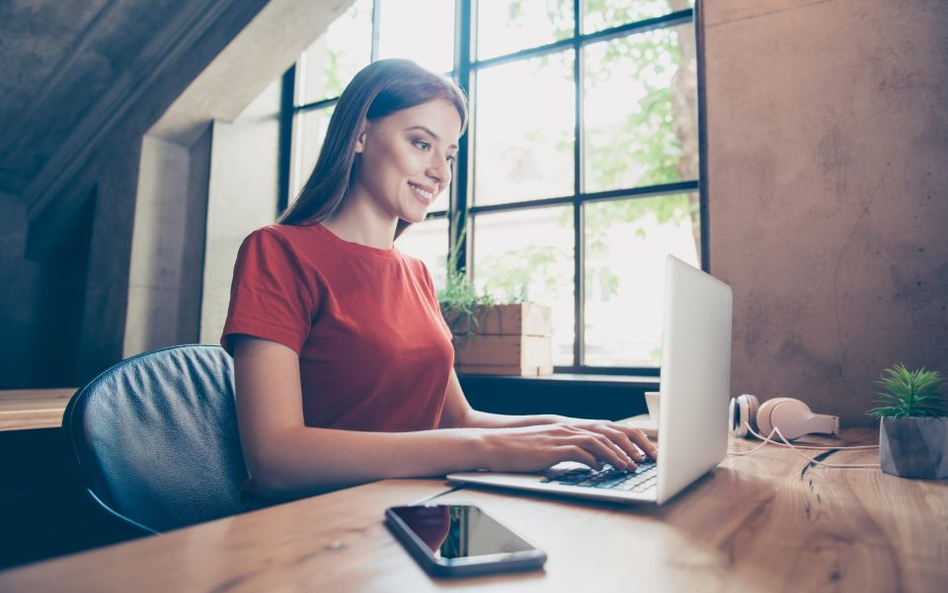 Dwupak – gdzie po najtańszy internet domowy z komórką
