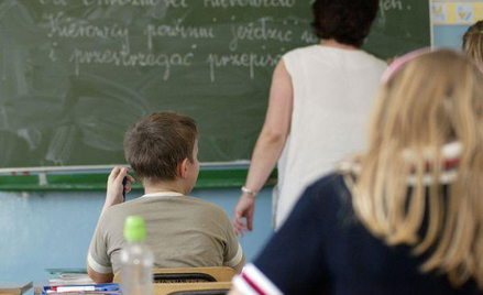 Dyrektorzy szkół coraz baczniej przyglądają się urlopom na poratowanie zdrowia