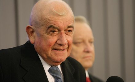 Prof. Zbigniew Religa zmarł w marcu 2009 roku.